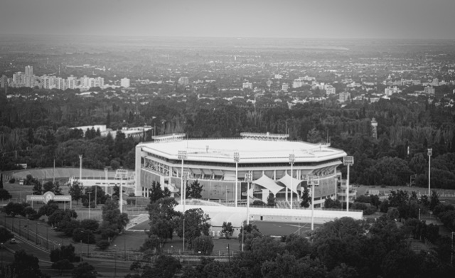 Blanco y negro -8 Mediano